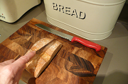 cut bread with knife